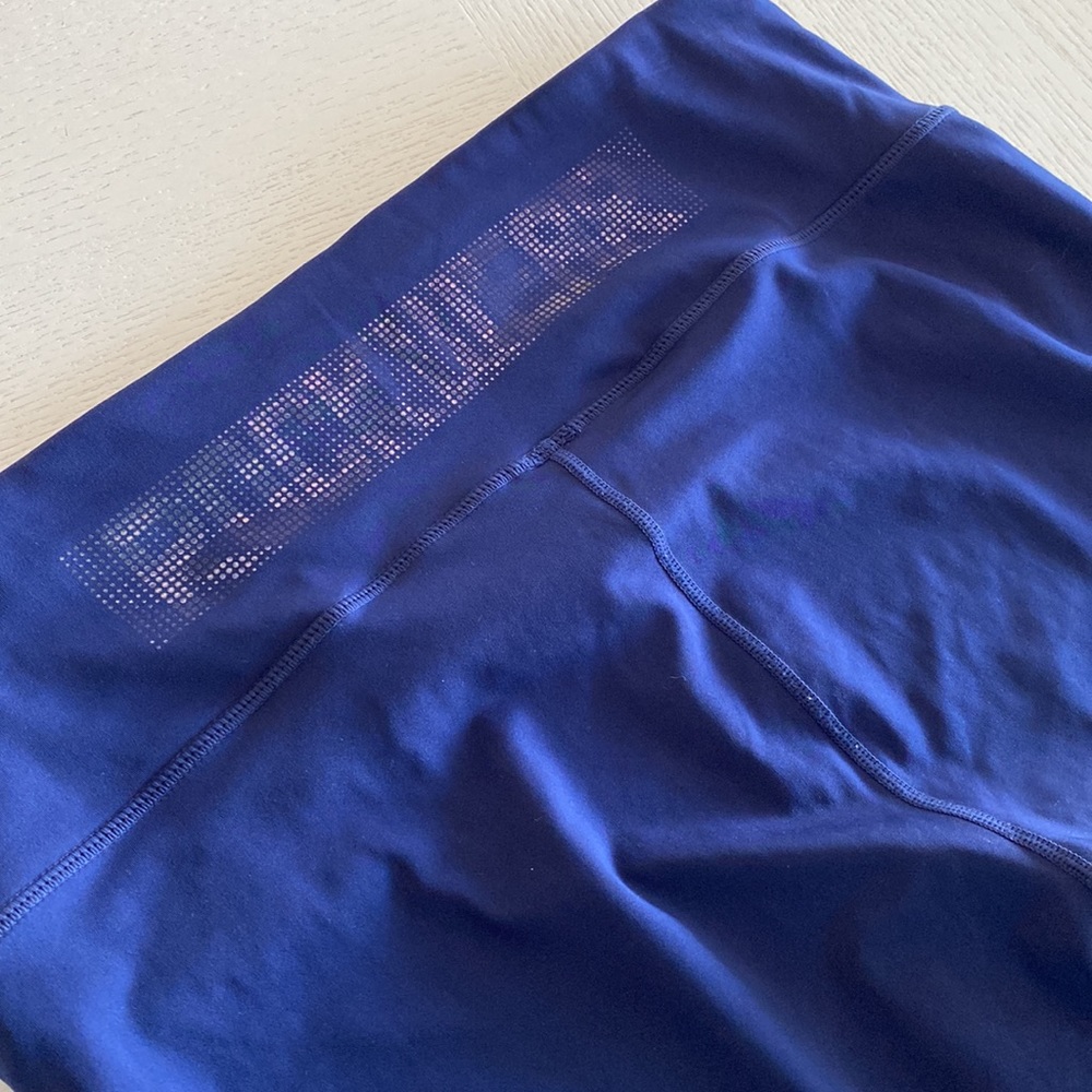Rockwear Capri Leggings - Picture 4 of 5